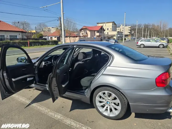 BMW Seria 3 E90/E91/E92/E93 [2005 - 2013]