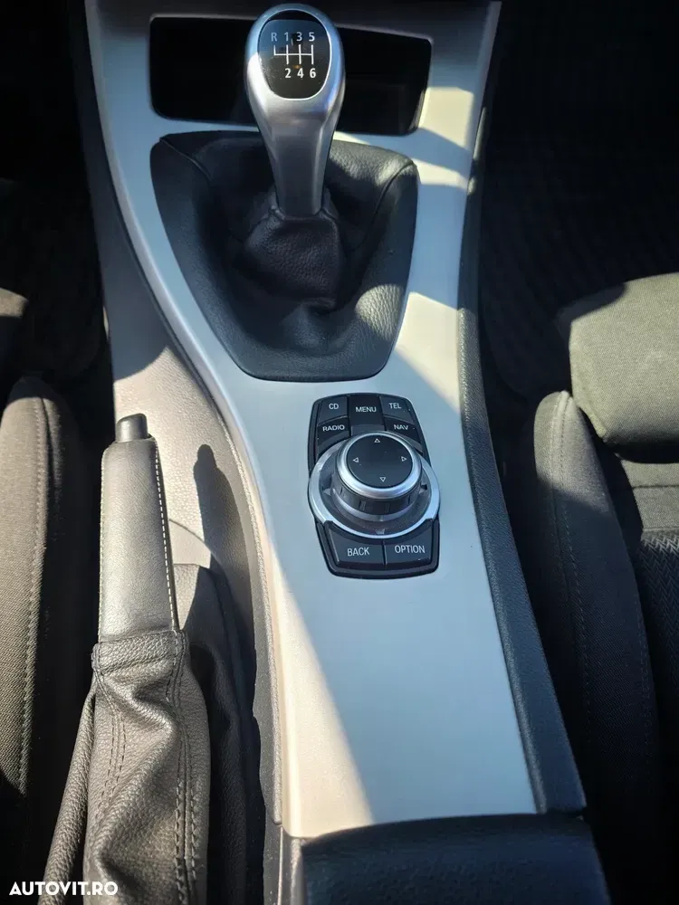 BMW Seria 3 E90/E91/E92/E93 [2005 - 2013] — imagine 6