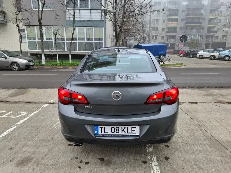 Opel Astra J — imagine 6