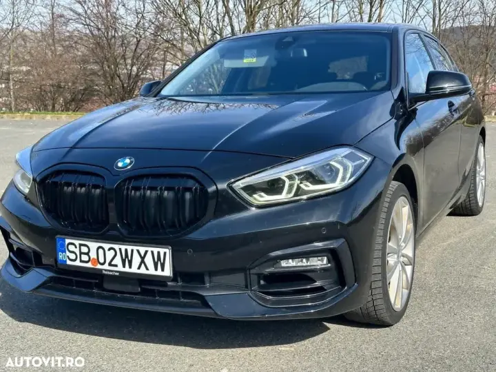BMW Seria 1 F40/F52 [2017 - Prezent] 118i Aut. Sport Line