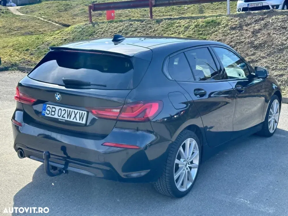 BMW Seria 1 F40/F52 [2017 - Prezent] 118i Aut. Sport Line — imagine 4