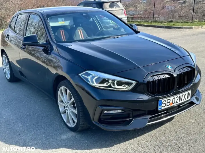 BMW Seria 1 F40/F52 [2017 - Prezent] 118i Aut. Sport Line