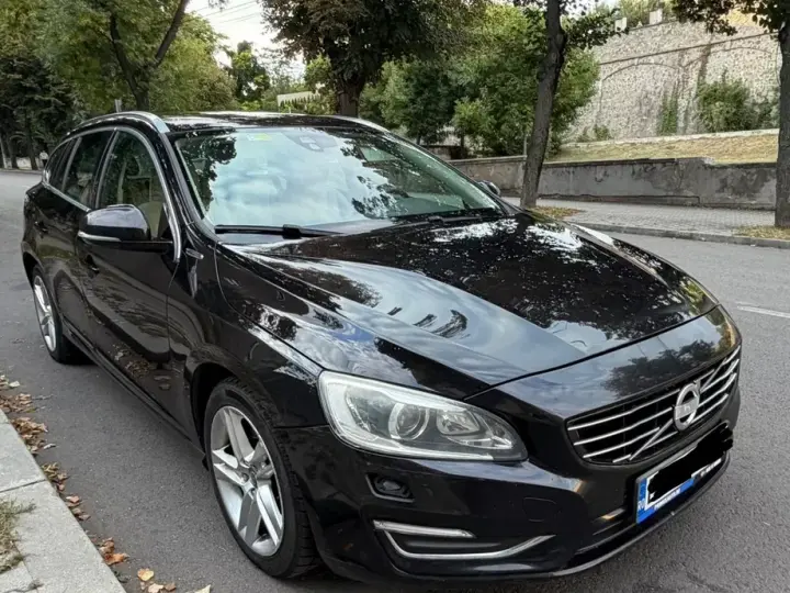Volvo V60 I D6 Plug-In-Hybrid AWD Geartronic Summum
