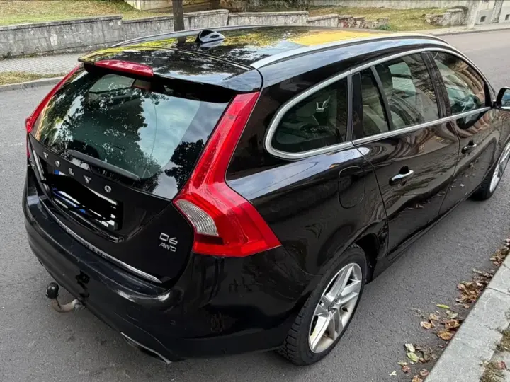 Volvo V60 I D6 Plug-In-Hybrid AWD Geartronic Summum