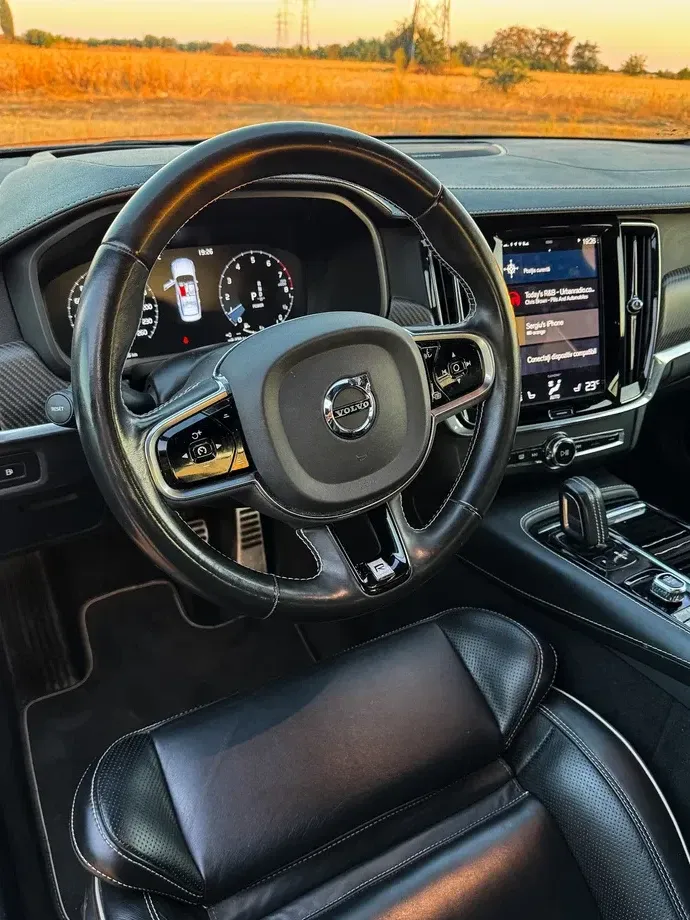 Volvo S90 — imagine 4