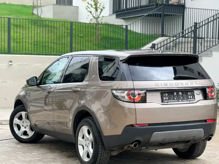 Land Rover Discovery IV