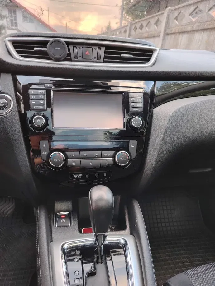 Nissan Qashqai II 1.6 DCI Start/Stop X-TRONIC N-Connecta — imagine 4