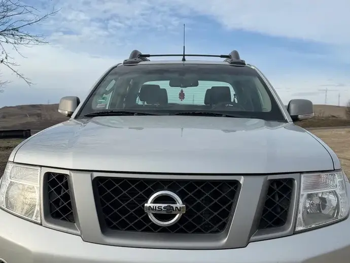 Nissan Navara 2.5 dCi DPF 4X4 Double Cab LE