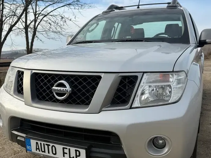 Nissan Navara 2.5 dCi DPF 4X4 Double Cab LE