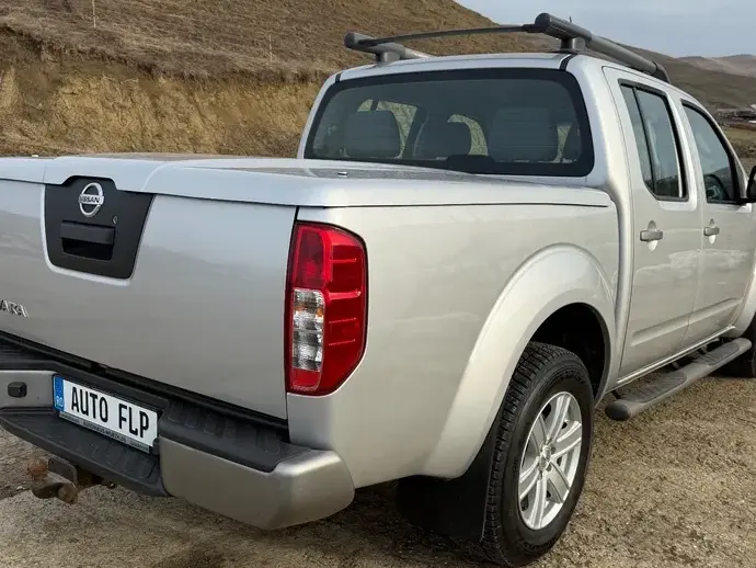 Nissan Navara 2.5 dCi DPF 4X4 Double Cab LE