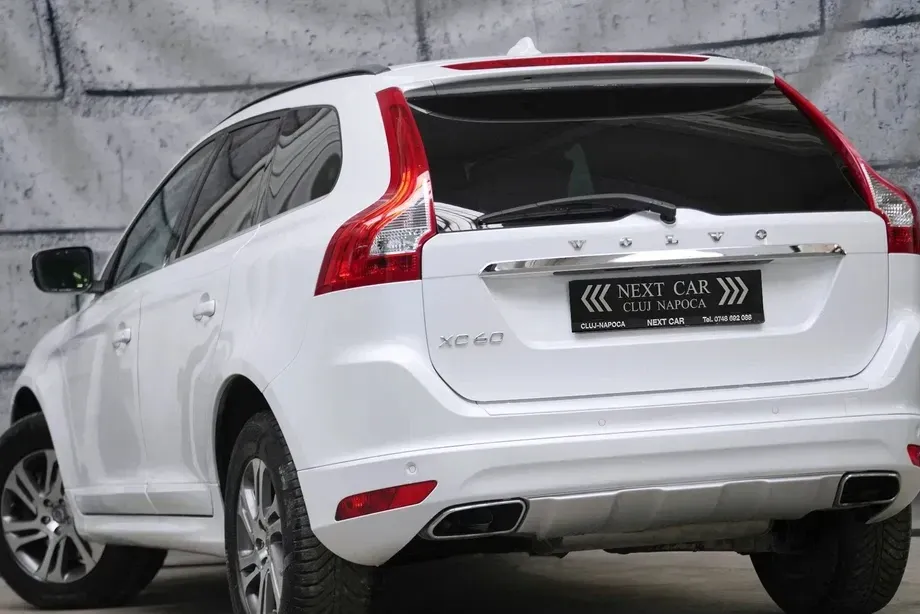 Volvo XC 60 D4 AWD Geartronic Summum — imagine 3