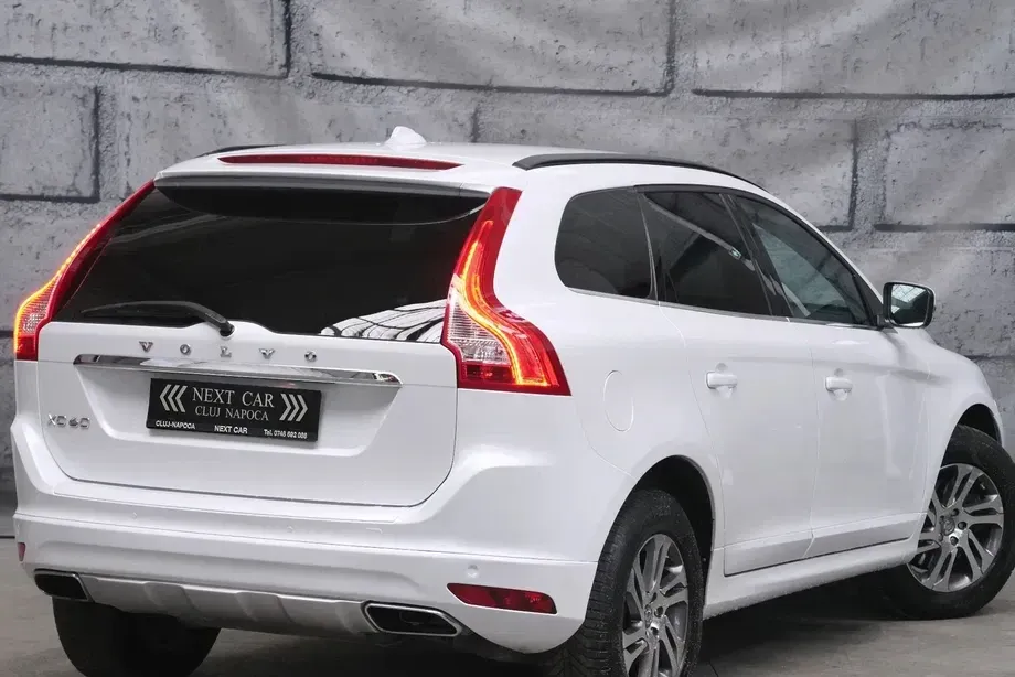 Volvo XC 60 D4 AWD Geartronic Summum — imagine 4