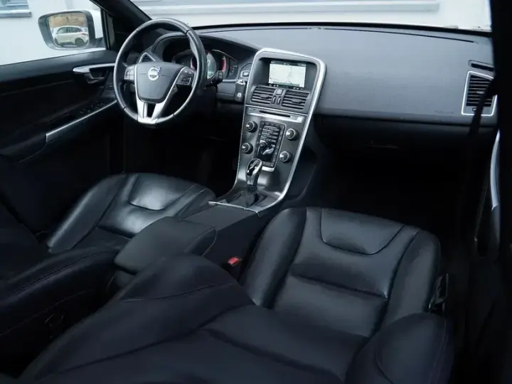 Volvo XC 60 D4 AWD Geartronic Summum