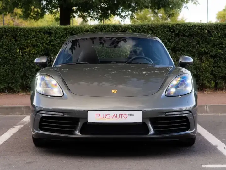 Porsche Cayman 718 PDK