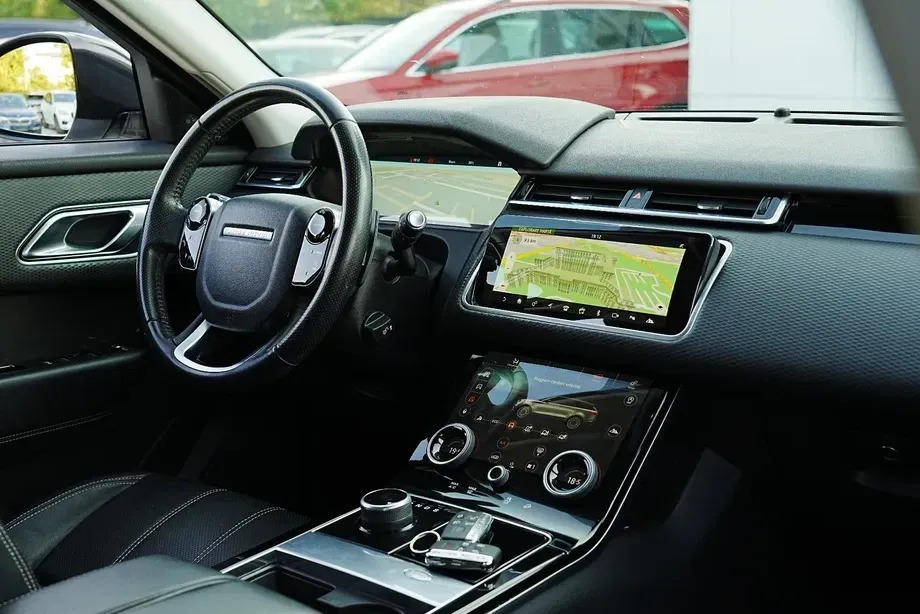 Land Rover Range Rover Velar 2.0 R-Dynamic SE — imagine 5