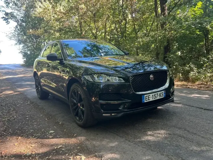 Jaguar F-Pace