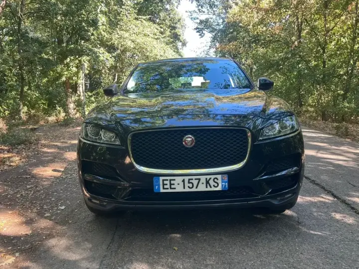 Jaguar F-Pace