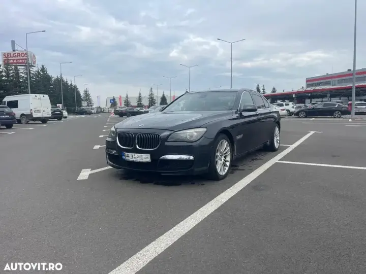 BMW Seria 7 F01/F02 [2008 - 2015] 740d xDrive Aut.