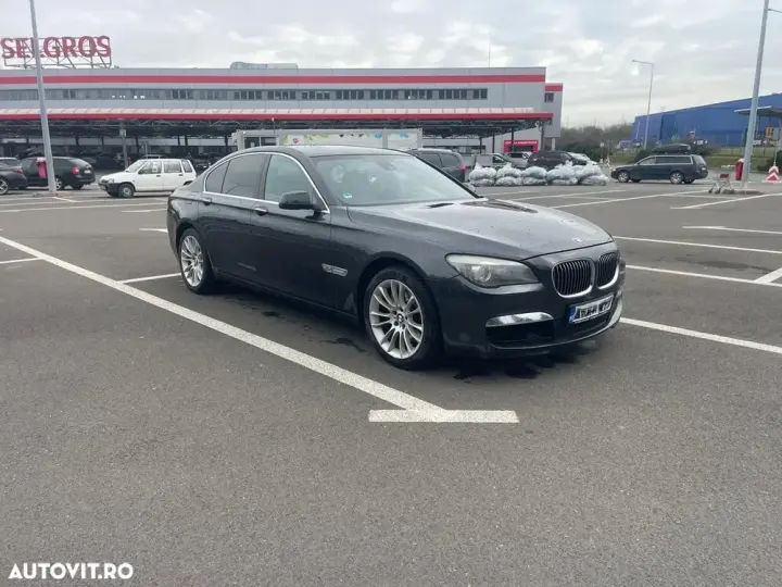 BMW Seria 7 F01/F02 [2008 - 2015] 740d xDrive Aut.
