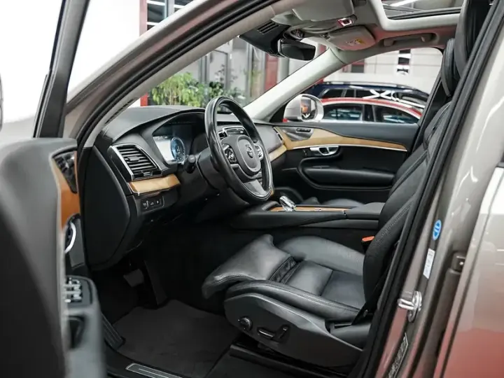 Volvo XC 90 II T8 AWD Recharge Geartronic Inscription