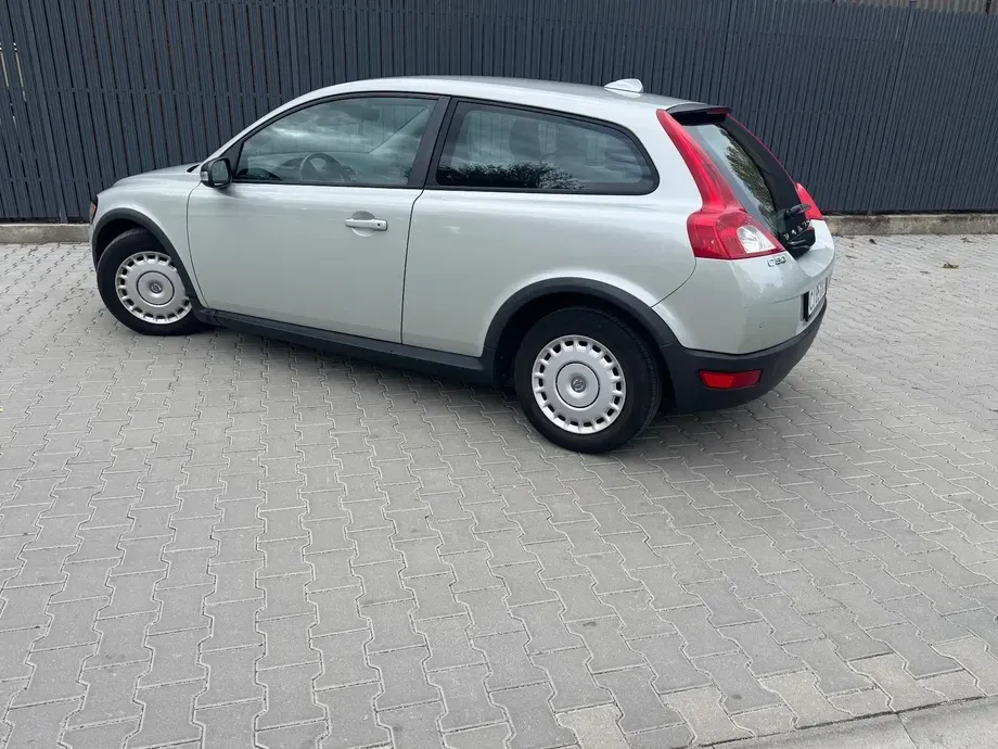 Volvo C30 1.6D Base — imagine 2