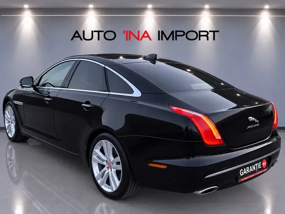 Jaguar XJ 30d Premium Luxury — imagine 4