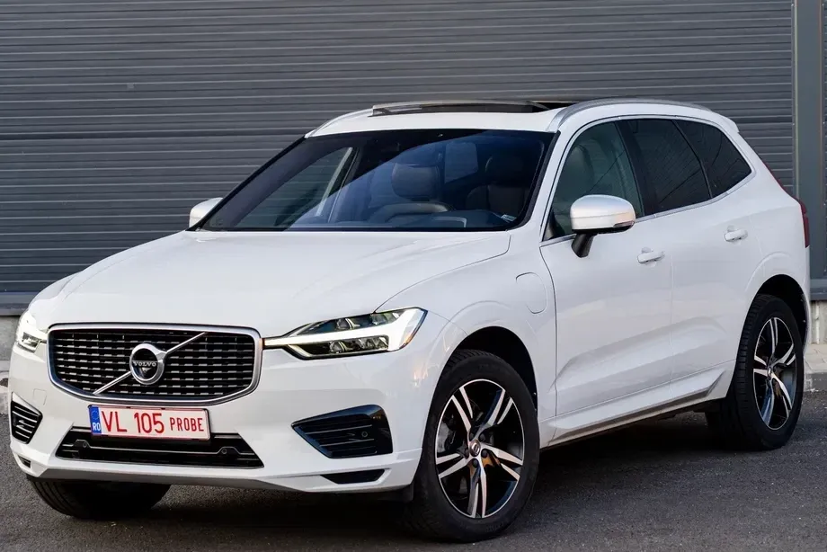 Volvo XC 60 II T8 Twin Engine AWD R-Design — imagine 2