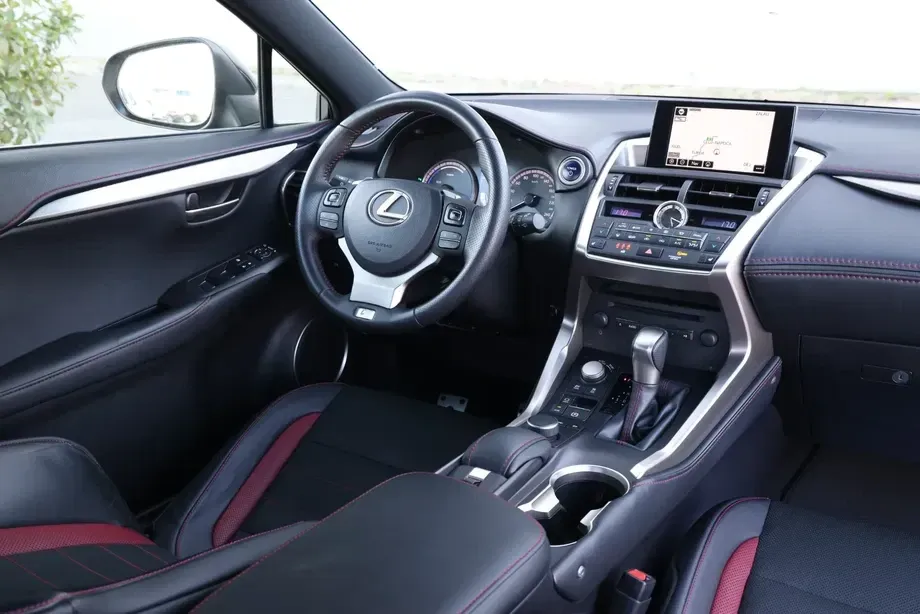 Lexus NX I 300h E-FOUR F SPORT — imagine 6