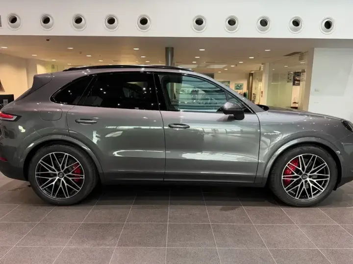 Porsche Cayenne S E-Hybrid