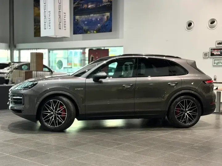 Porsche Cayenne S E-Hybrid