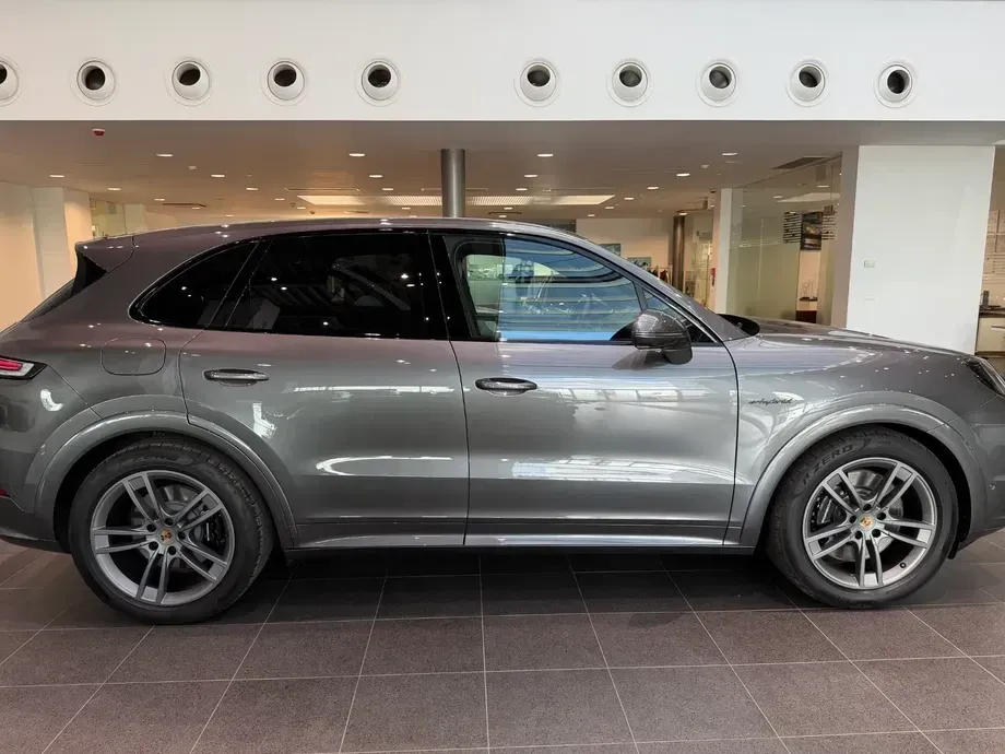 Porsche Cayenne S E-Hybrid — imagine 5