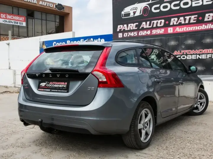Volvo V60 I D2 Geartronic Kinetic