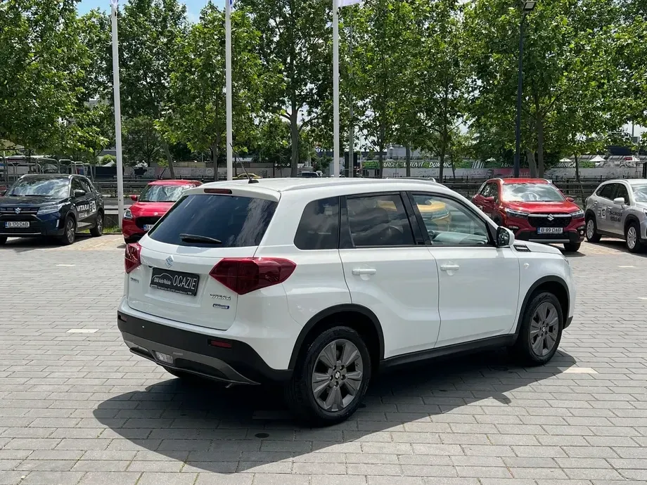 Suzuki Vitara 1.4 Boosterjet AllGrip MHEV Passion — imagine 5