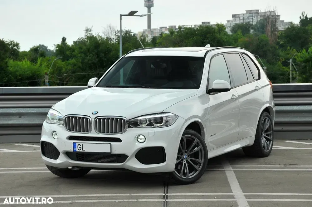 BMW X5 xDrive30d — imagine 5