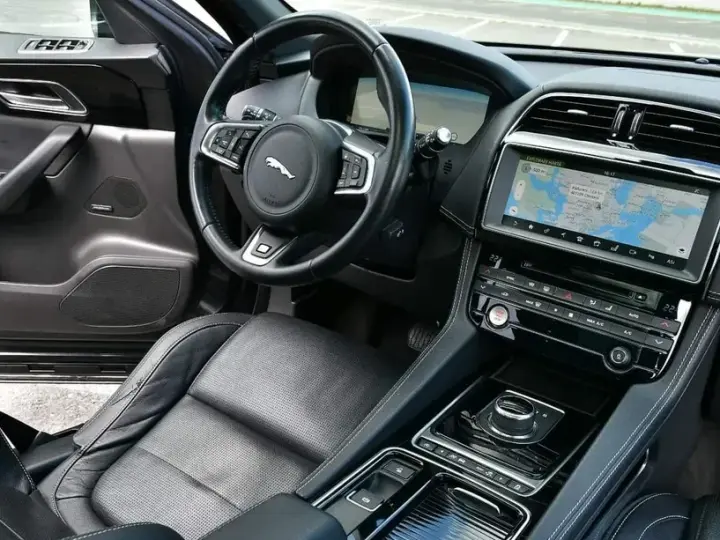Jaguar F-Pace 20d AWD Aut. R-Sport