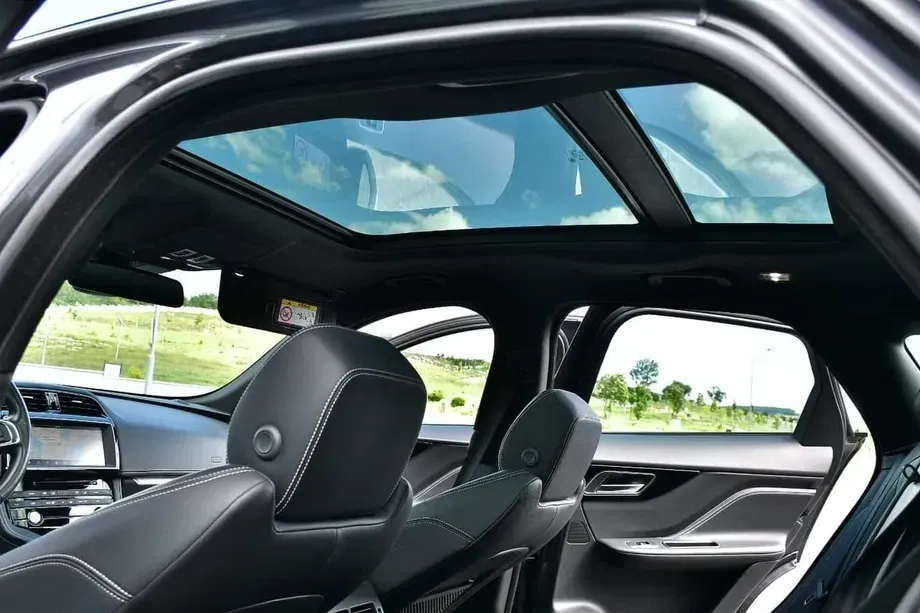 Jaguar F-Pace 20d AWD Aut. R-Sport — imagine 5