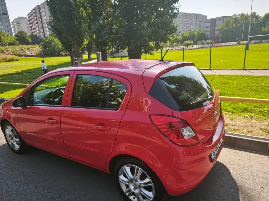 Opel Corsa D — imagine 4
