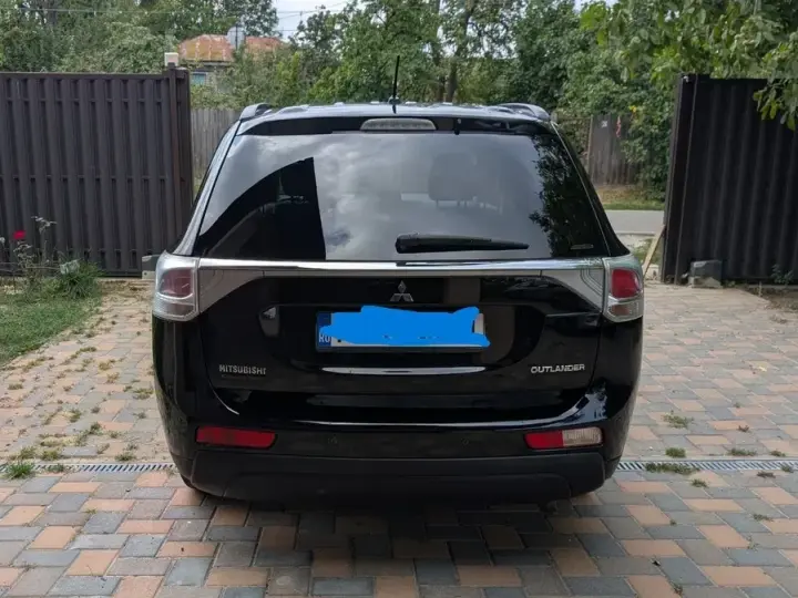 Mitsubishi Outlander III 2.2 DI-D 4WD Intense