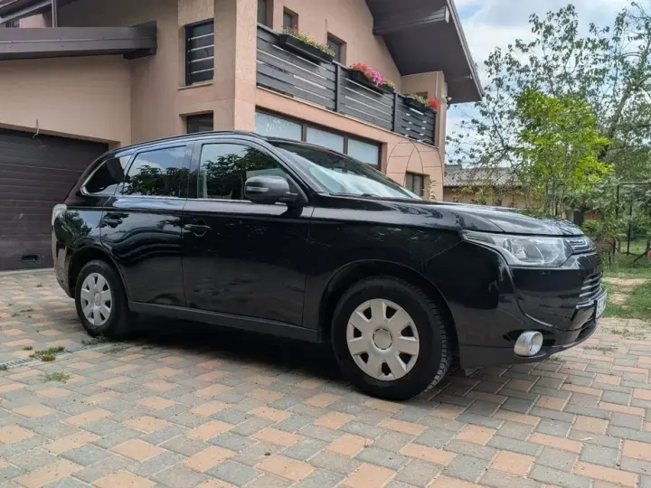 Mitsubishi Outlander III 2.2 DI-D 4WD Intense