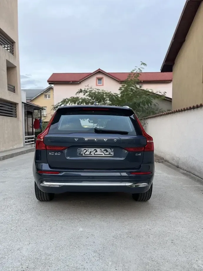 Volvo XC 60 II B4 MHEV Inscription — imagine 6