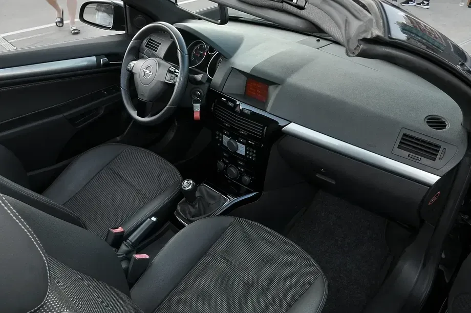 Opel Astra H 1.9 CDTI Cosmo — imagine 6
