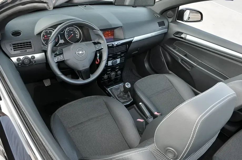 Opel Astra H 1.9 CDTI Cosmo — imagine 4