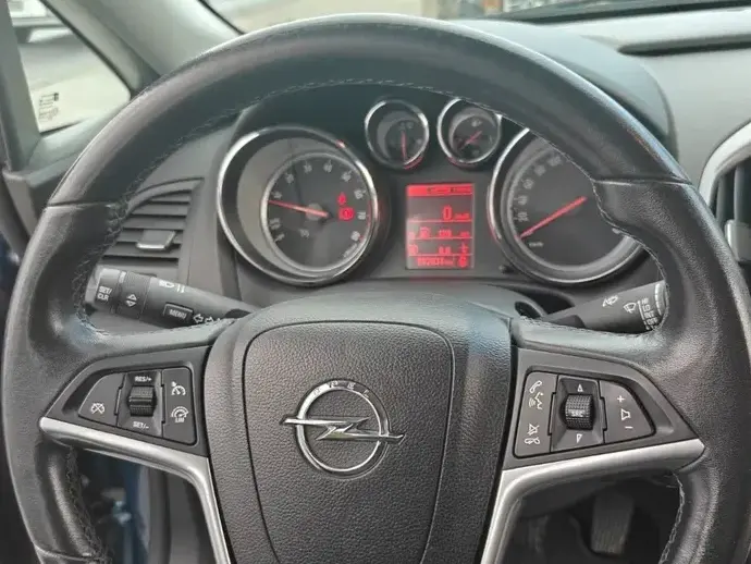 Opel Astra J 1.4 Turbo ECOTEC Start/Stop Enjoy