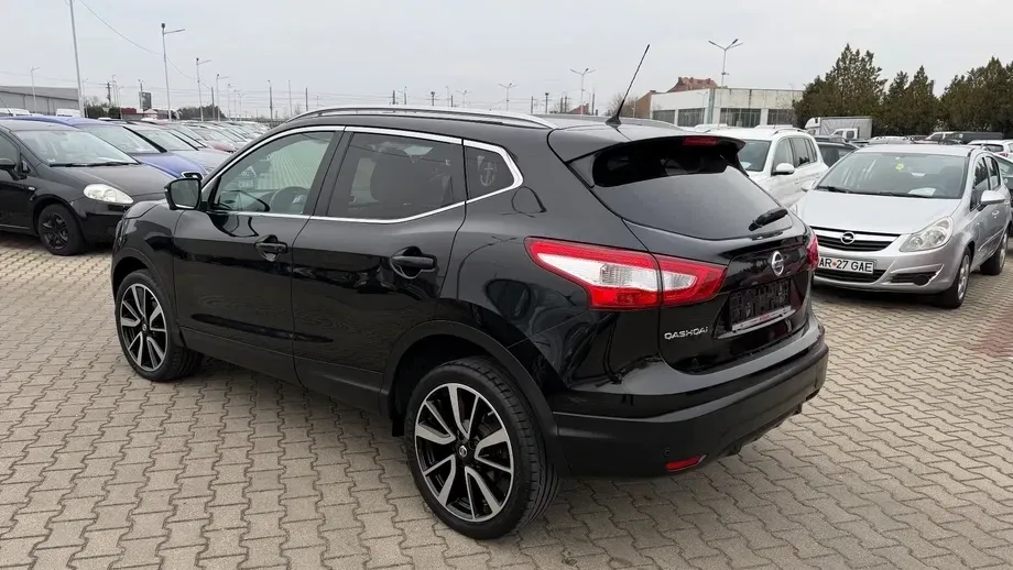 Nissan Qashqai — imagine 4