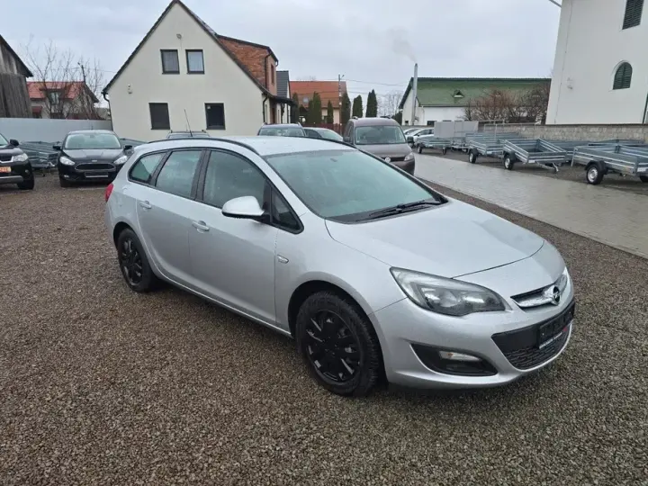 Opel Astra J 1.6 CDTI ECOTEC Start/Stop Active