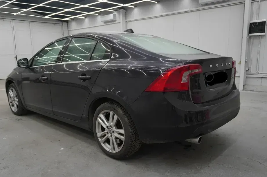 Volvo S60 II D2 Start-Stop Basic — imagine 2