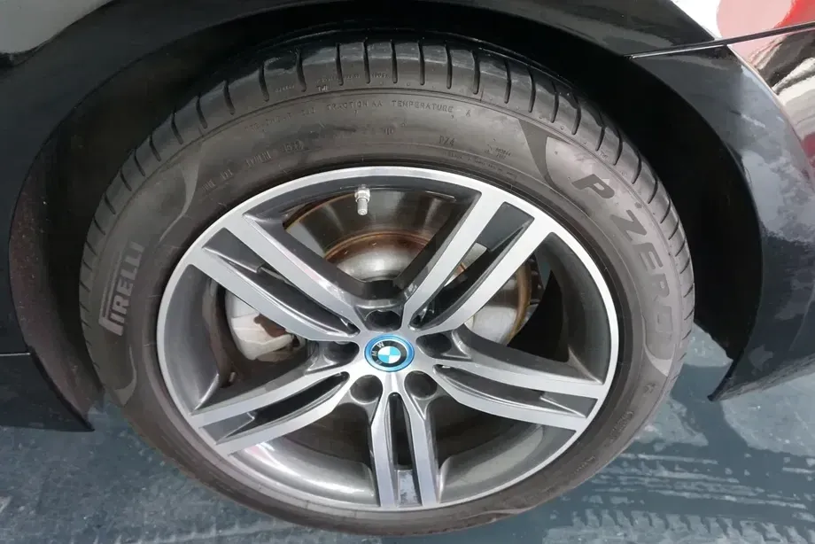 BMW Seria 5 G30/G31 [2017 - Prezent] 530e Aut. Luxury Line — imagine 5