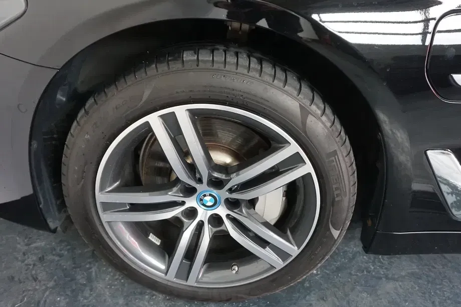 BMW Seria 5 G30/G31 [2017 - Prezent] 530e Aut. Luxury Line — imagine 6