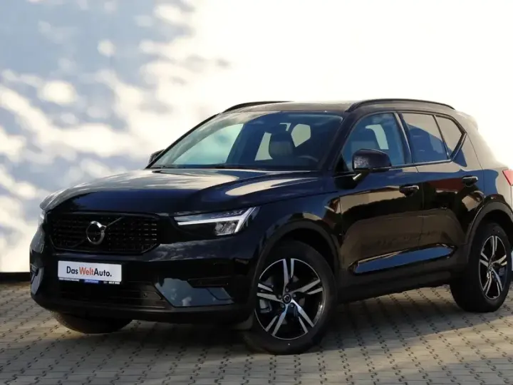 Volvo XC 40 B3 AT FWD MHEV Plus Dark