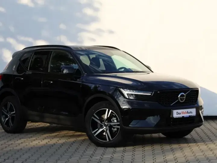 Volvo XC 40 B3 AT FWD MHEV Plus Dark